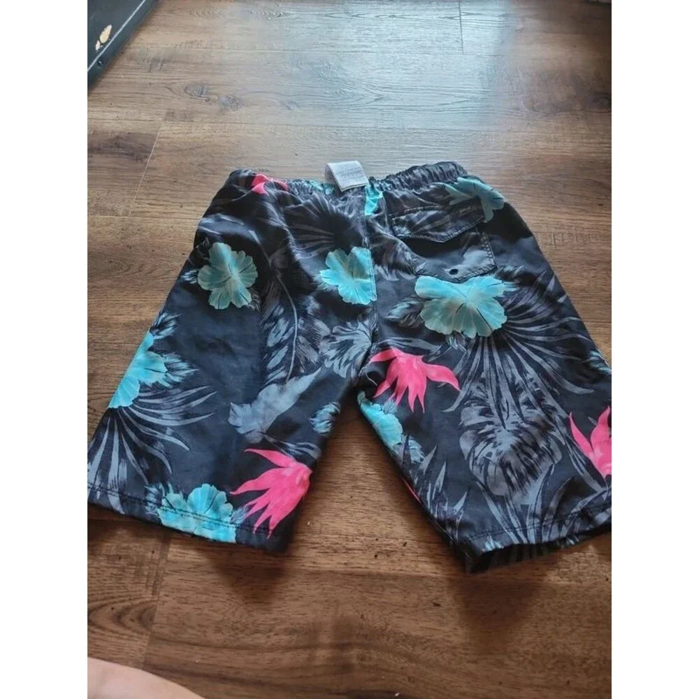 Hurley boys swimming